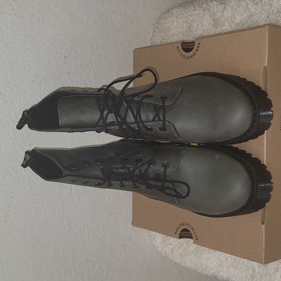 DR. MARTENS SHRIVER HI MOLDOVA BOOTS - Picture 6 of 16